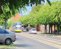 Tram-trainnel ütközött egy autó Hódmezővásárhely