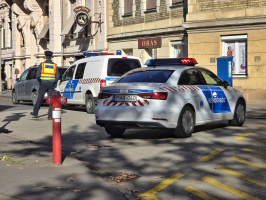Helyszínelés a Jókai utcában Szegeden