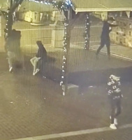 Díszleteket rongáltak Szegeden