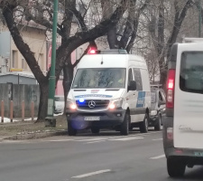  Rendőrautó a Petőfi sugárúton