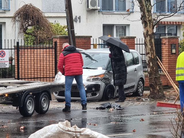Baleset a Fő fasoron