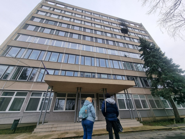 Kigyulladt a Madzsar József Kollégium egyik 6. emeleti szobája