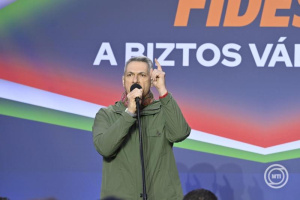 Lázár-János