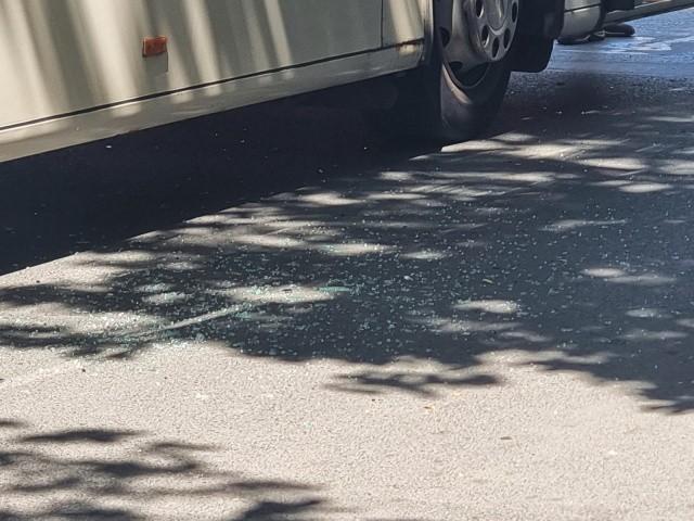 Busz ütközött kisteherautóval