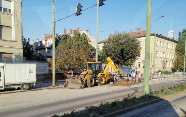 Csőtörés a Kossuth Lajos sugárúton