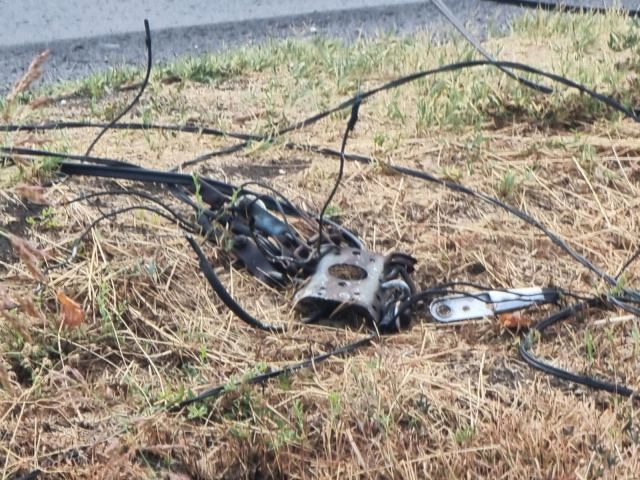 Elektromos vezetéket szakított le egy teherautó Szőregen