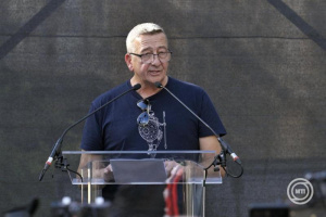 Bayer Zsolt