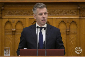 Magyar-Péter-Parlament