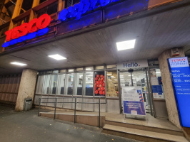 Tesco Expressz Tisza Lajos körüt felújítás
