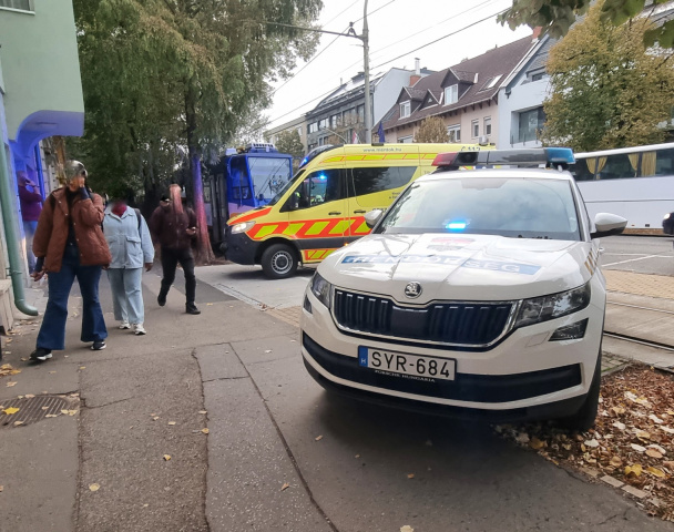 Elütött egy embert a 4-es villamos Szegeden