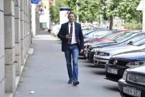 Toroczkai László platformot alakítana a Jobbikon belül