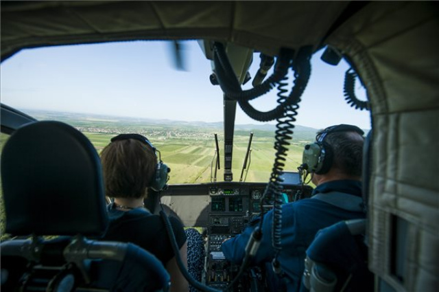 Helikopteres parlagfű-felderítés Heves megyében