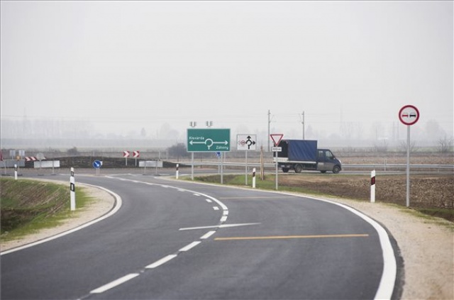 Több mint 1,4 milliárdos közútfejlesztés fejeződött be Kisvárdán