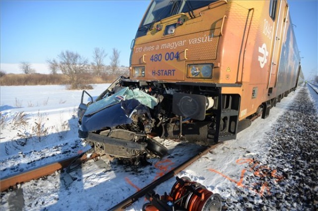 Halálos baleset történt egy vasúti átjáróban