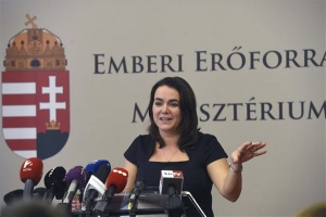 Novák Katalin sajtótájékoztatója a kormány új családpolitikai intézkedéseiről