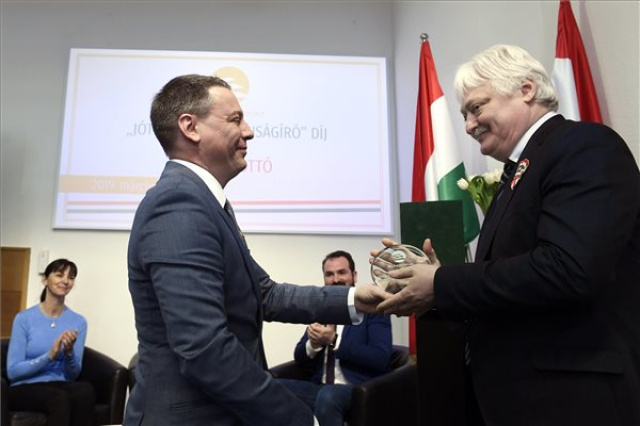 Március 15. - Átadták a Jótollú magyar újságíró díjat