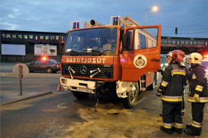 Tűzoltóautó karambolozott Budapesten