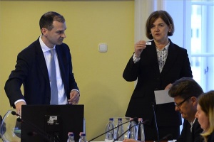 EP-választás - Kisorsolta a listák szavazólapi sorrendjét az NVB