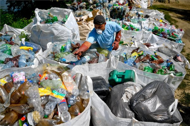 Hármas együttműködés a Tisza hulladékmentesítéséért