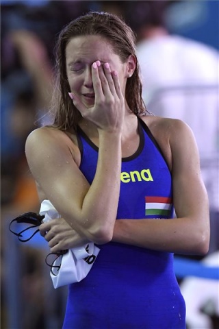 Vizes vb - Kapás Boglárka aranyérmes 200 méter pillangón