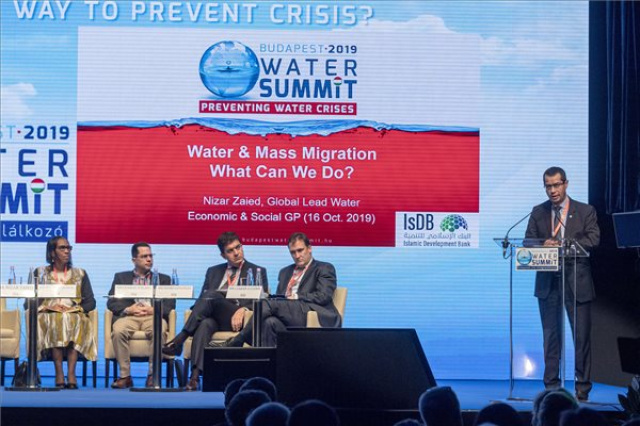 Víz Világtalálkozó - A vízhiány és a tömeges migráció megelőzéséről tanácskoztak