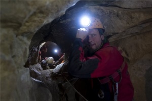Sérültet mentett ki a Mátyás-hegyi-barlangból a Magyar Barlangi Mentőszolgálat