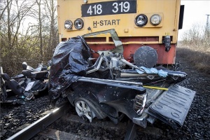 Meghalt egy ember, aki autójával vonattal ütközött Nagykanizsán