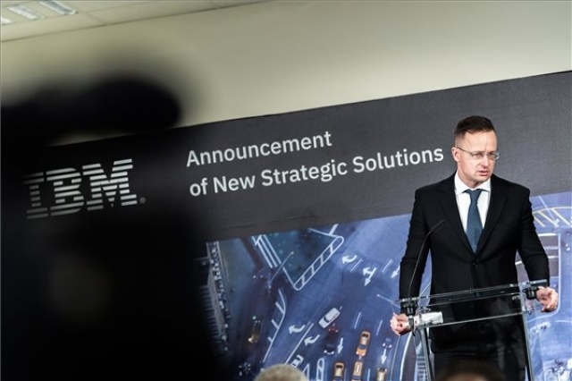 Az IBM 3,5 milliárd forintból, 1 milliárd forintos állami támogatással fejleszti a székesfehérvári informatikai központját