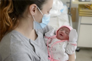 Újévi baba - A Salgótarjánban született Boglárka az első gyermek vidéken