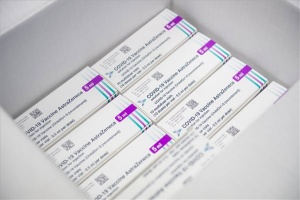Koronavírus - AstraZeneca-szállítmány érkezett Kecskemétre