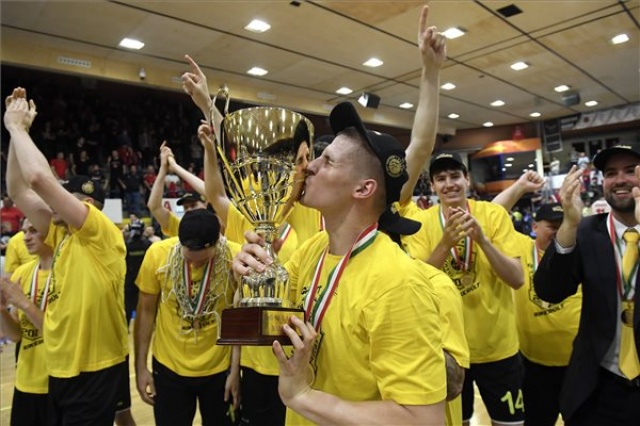 Férfi kosárlabda NB I - Harmadszor bajnok a Szombathely