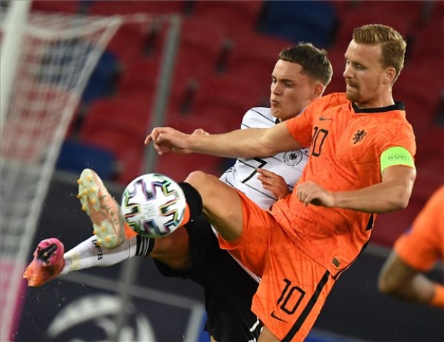 Labdarúgó U21-es Eb elődöntő - Hollandia-Németország