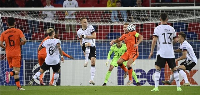 Labdarúgó U21-es Eb elődöntő - Hollandia-Németország