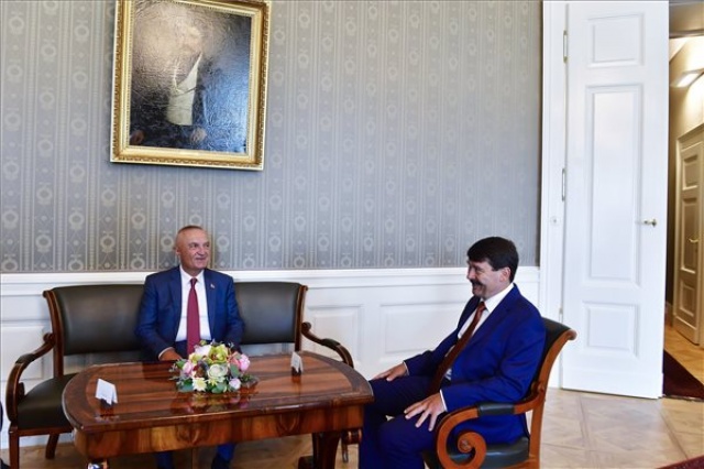 Áder János államfő fogadta Ilir Meta albán köztársasági elnököt 