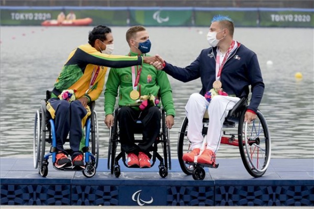 Paralimpia 2020 - Aranyérmes a kajakos Kiss Péter Pál