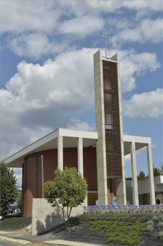 Felszentelték Budakeszi új evangélikus templomát
