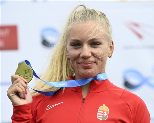 Kajak-kenu vb - Aranyérmes Gazsó Alida Dóra K-1 1000 méteren