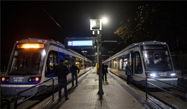 Elindult az utasokat szállító tram-train Hódmezővásárhely és Szeged között