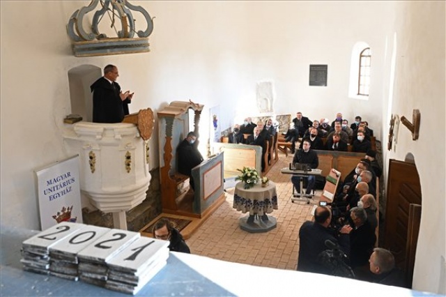 Sepsiszentkirályon átadták a magyar állam támogatásával megújított unitárius templomot