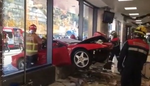 Ferrari 512 TR crash