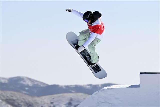 Peking 2022 - Kozuback Kamilla 28. lett a slopestyle selejtezőjében