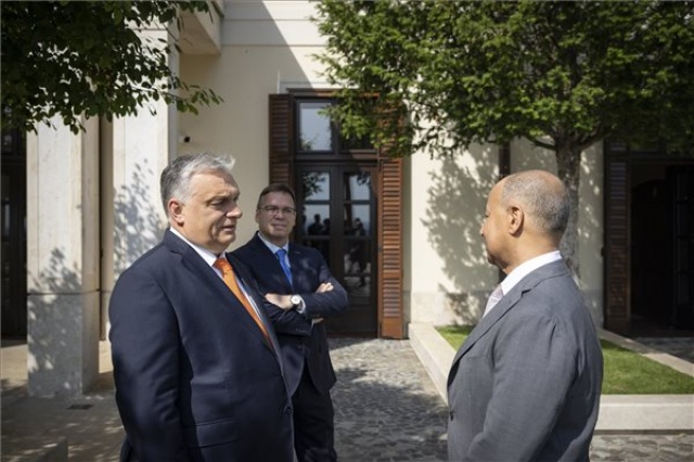 Vizes vb 2022 - Orbán Viktor a FINA elnökével tárgyalt