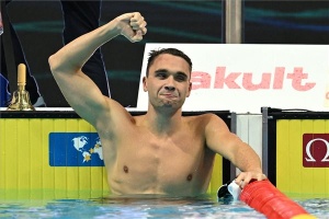 Vizes vb 2022 - Úszás - Milák Kristóf aranyérmes 100 méter pillangón