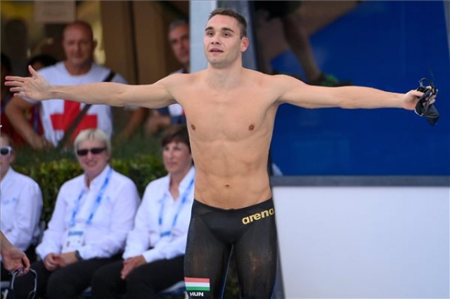 Vizes Eb - Úszás - Milák Kristóf aranyérmes 200 méter pillangón