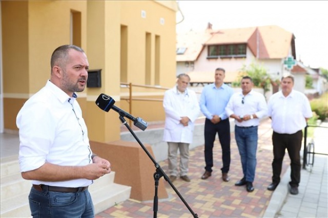 A Magyar falu programban újult meg az orvosi rendelő Forráskúton 