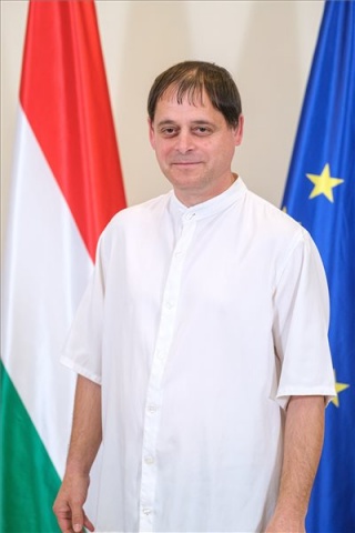 Állami kitüntetéseket adtak át Magyarország csíkszeredai főkonzulátusán