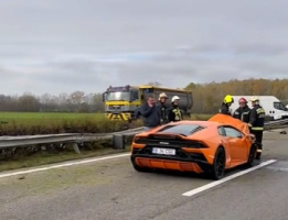 Lamborghini baleset M5