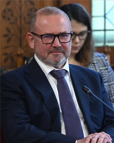 Lantos Csaba energiaügyi miniszterjelölt meghallgatása a gazdasági bizottság ülésén 