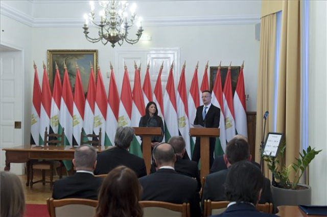 Sajtótájékoztató a 4. Magyar-Egyiptomi Gazdasági Vegyes Bizottság ülése után 