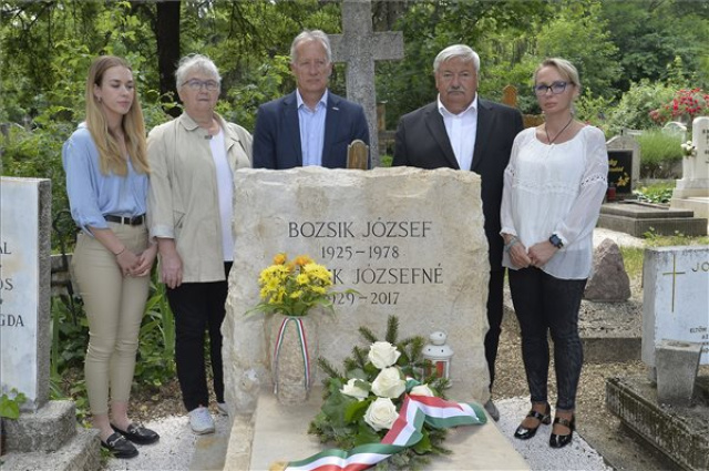 A 45 éve elhunyt Bozsik Józsefre emlékezett az Aranycsapat Testület